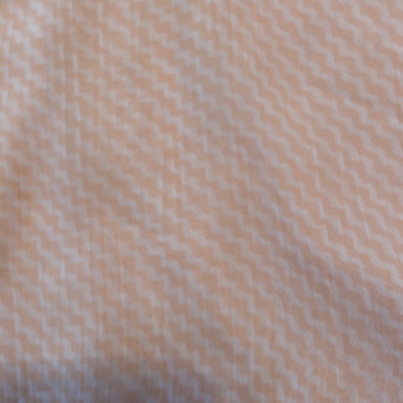 Liz Claiborne Sleeveless top - Picture 2 of 2